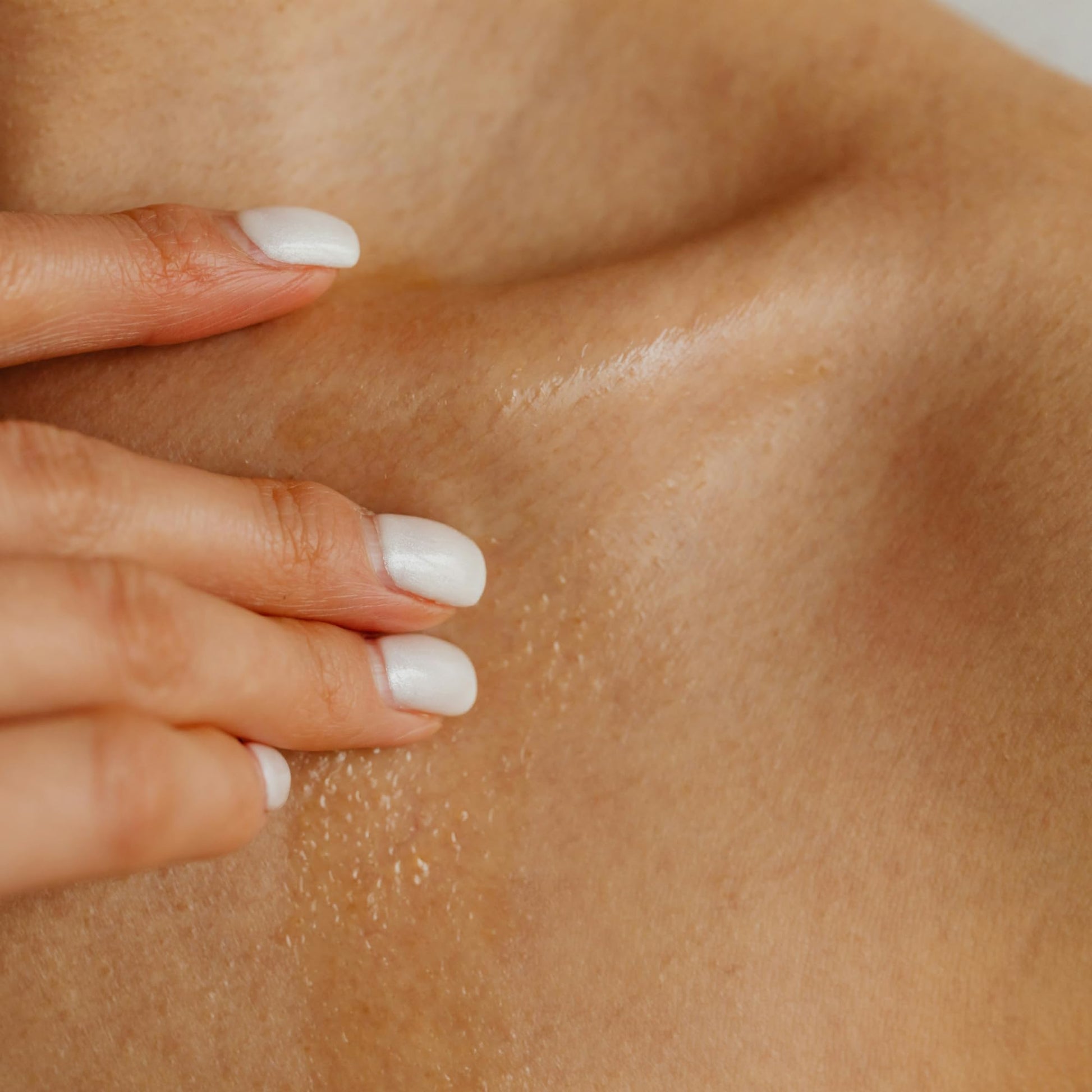 Amber Vanilla Sensual Massage Candle - Vixen | Nova Network