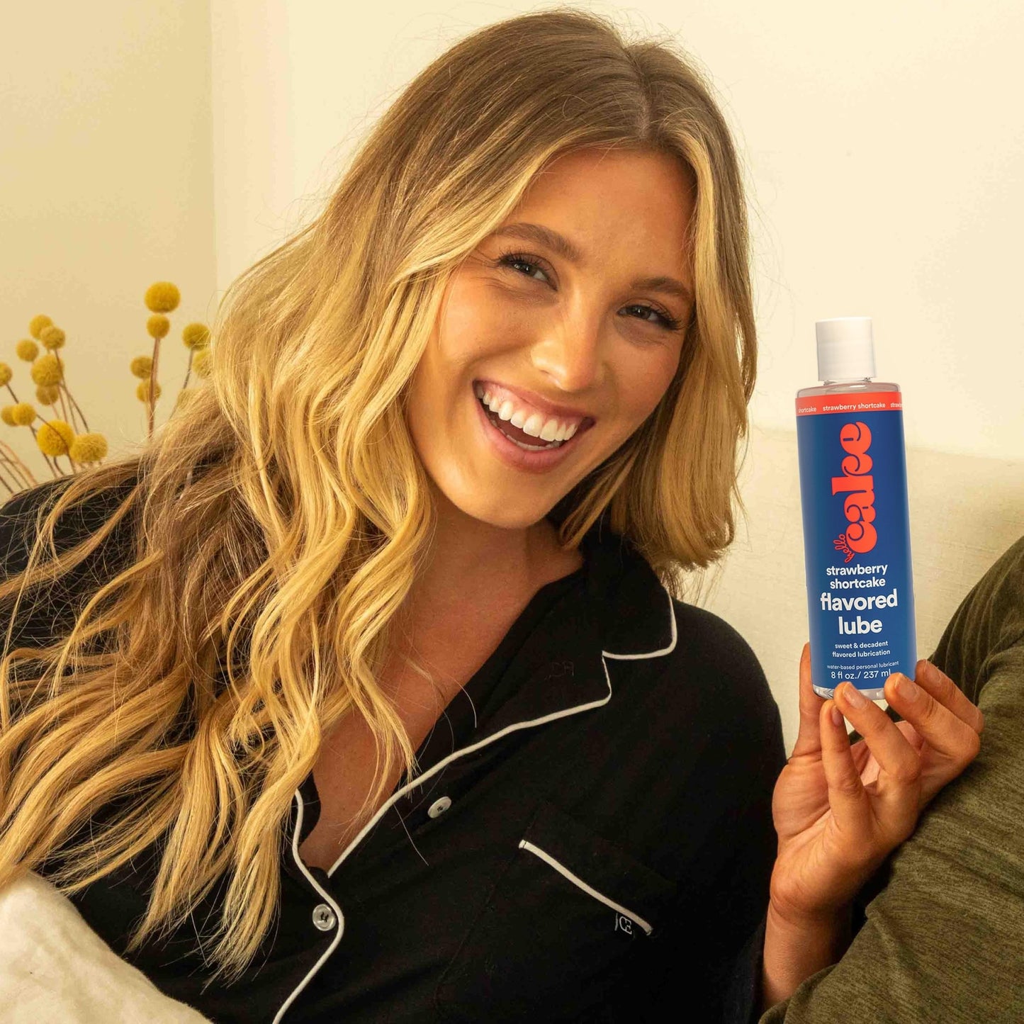 Hello Cake Strawberry Shortcake Flavored Lube - Sugar - Free Water - Based Personal Lubricant for Men, Women, and Couples, 8 fl oz - Vixen | Nova Network