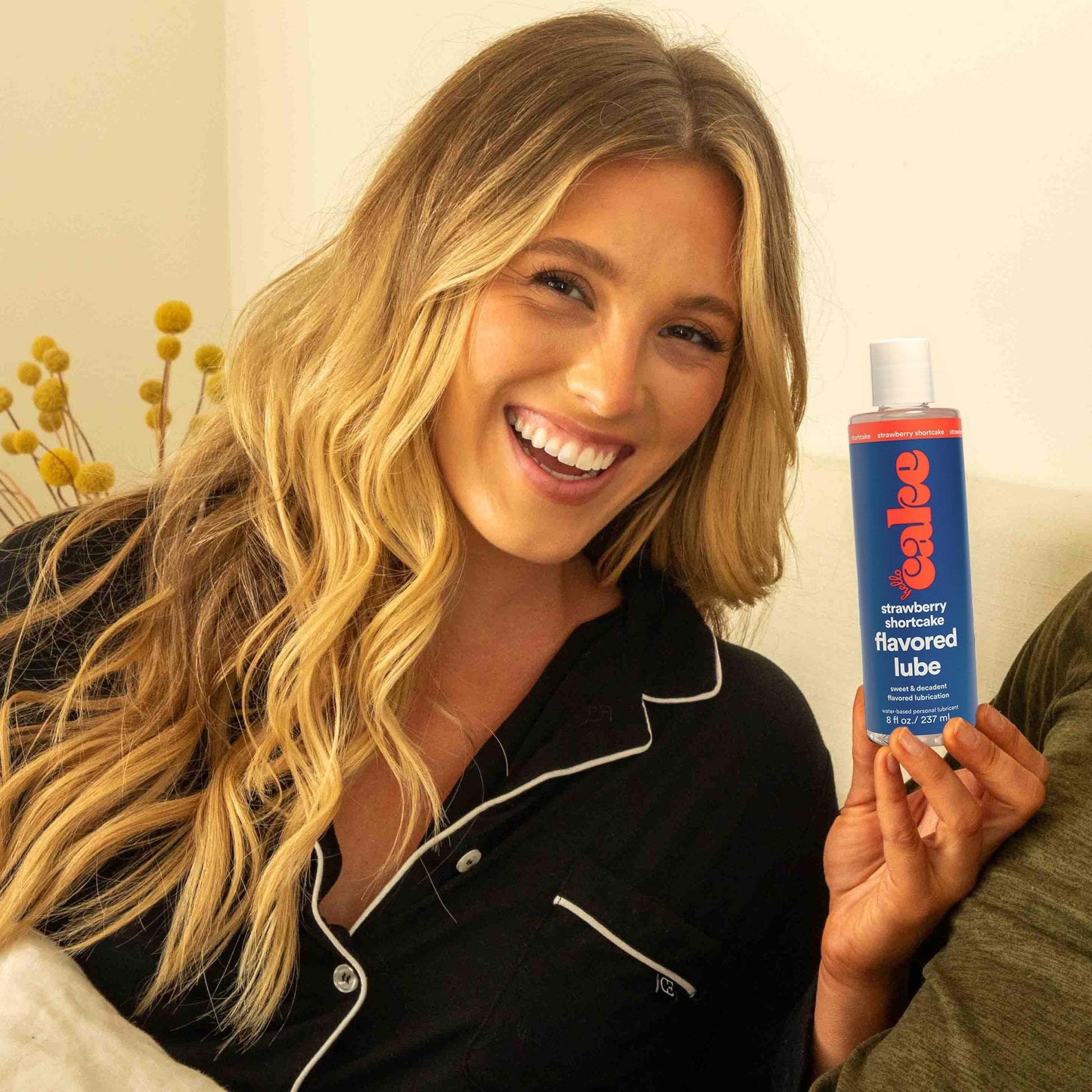 Hello Cake Strawberry Shortcake Flavored Lube - Sugar - Free Water - Based Personal Lubricant for Men, Women, and Couples, 8 fl oz - Vixen | Nova Network