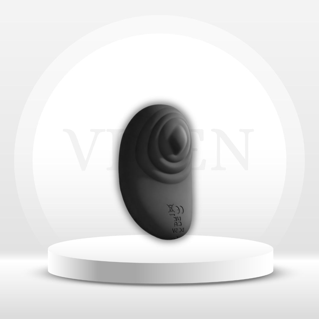 NoirPalm Handheld Clit Massager - Vixen | Nova Network