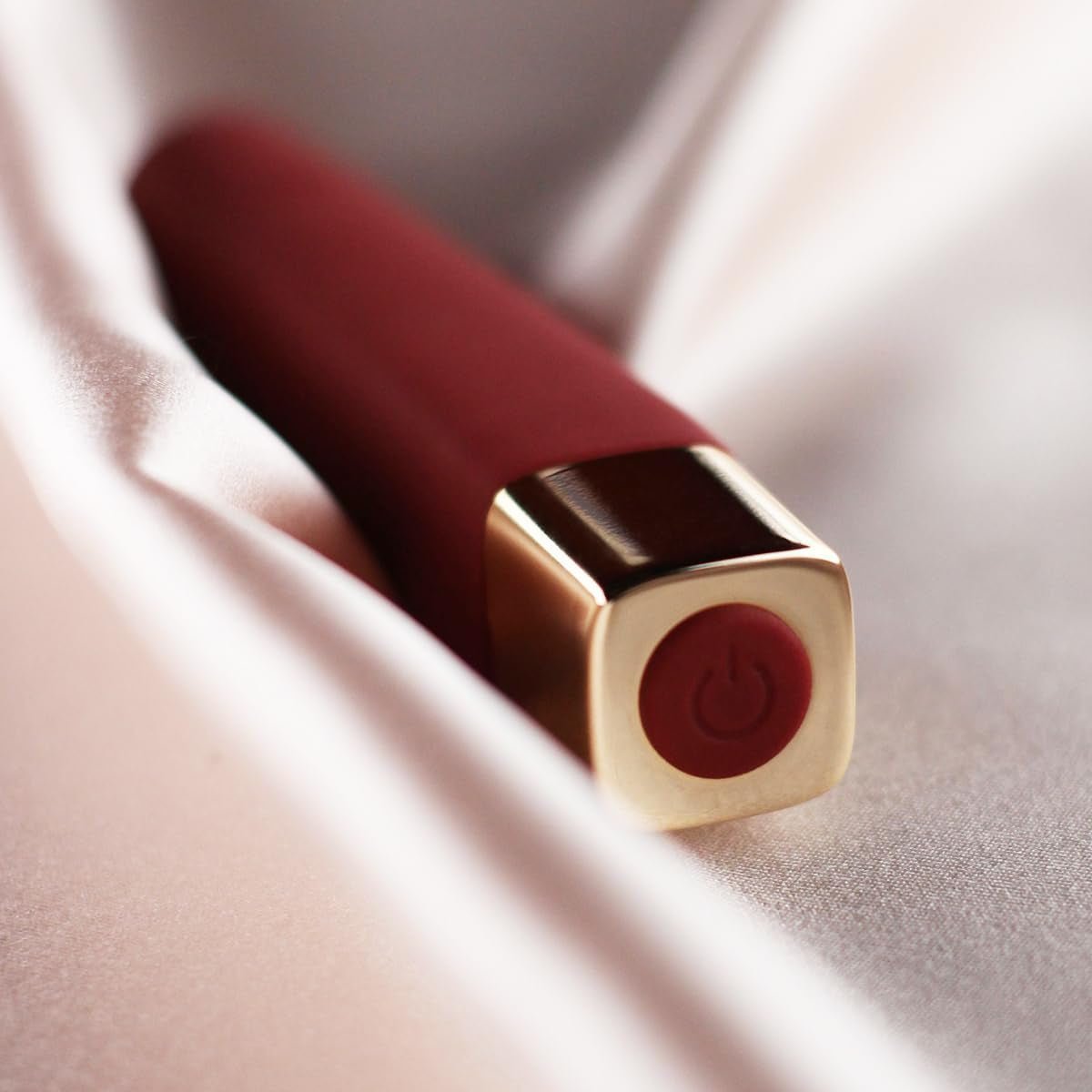 RougeLips Red Lipstick Bullet Vibrator - Vixen | Nova Network