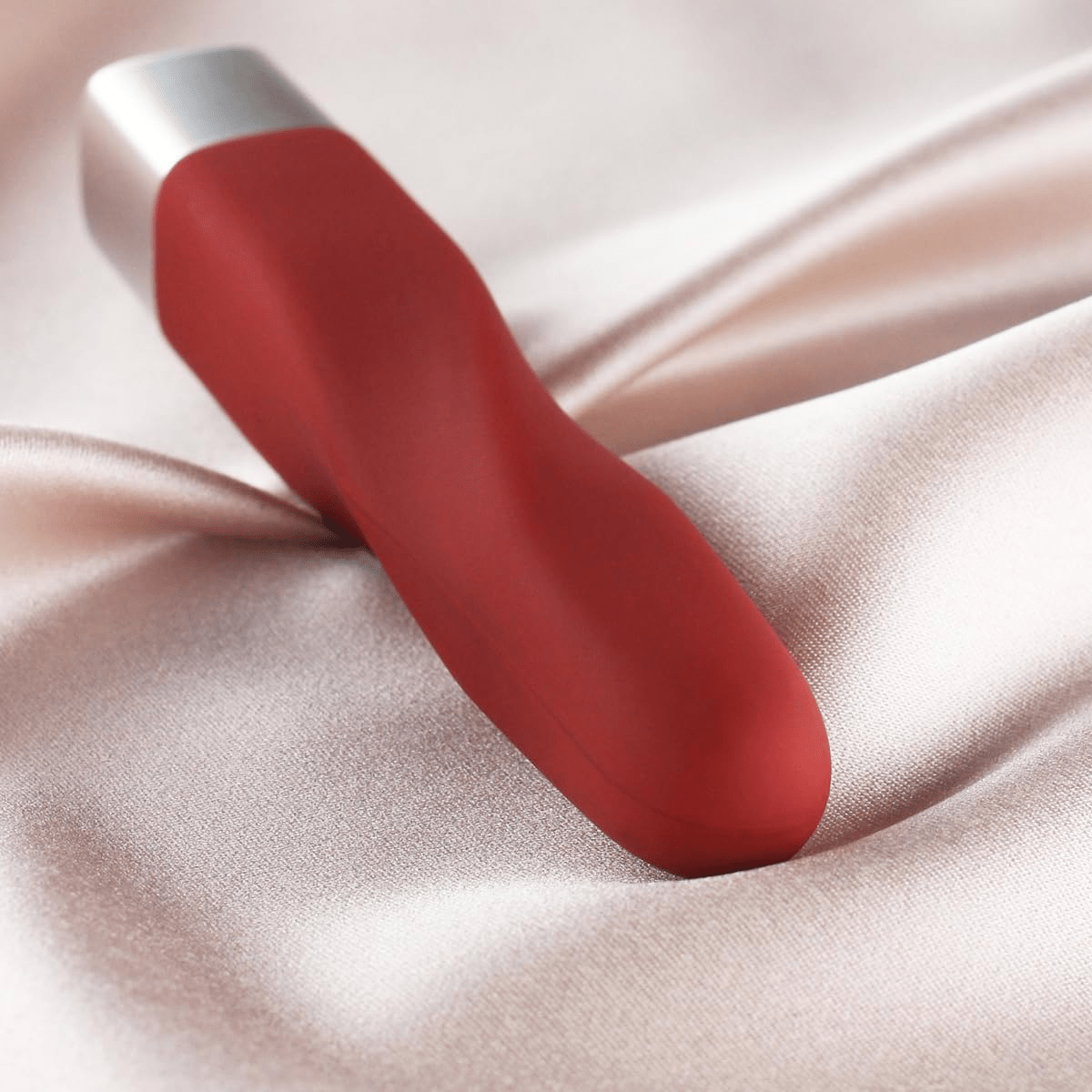 TwistFlame Ergonomic Bullet Vibrator - Vixen | Nova Network